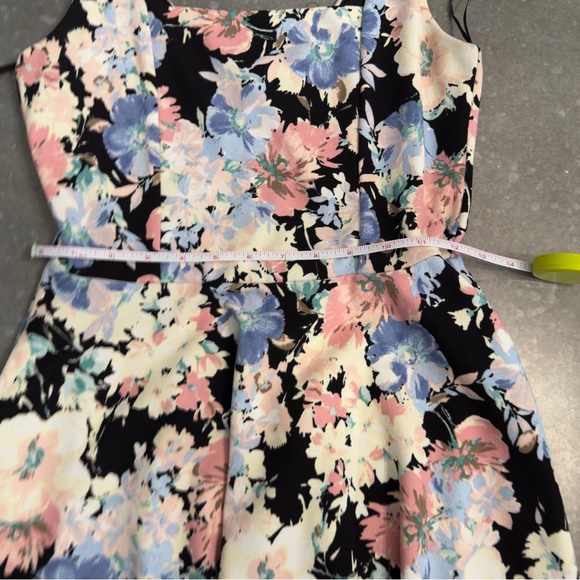 Mi Ami Francesca’s Dress - Picture 10 of 10